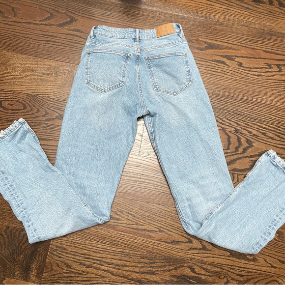 Zara high rise light wash jeans - Picture 4 of 4